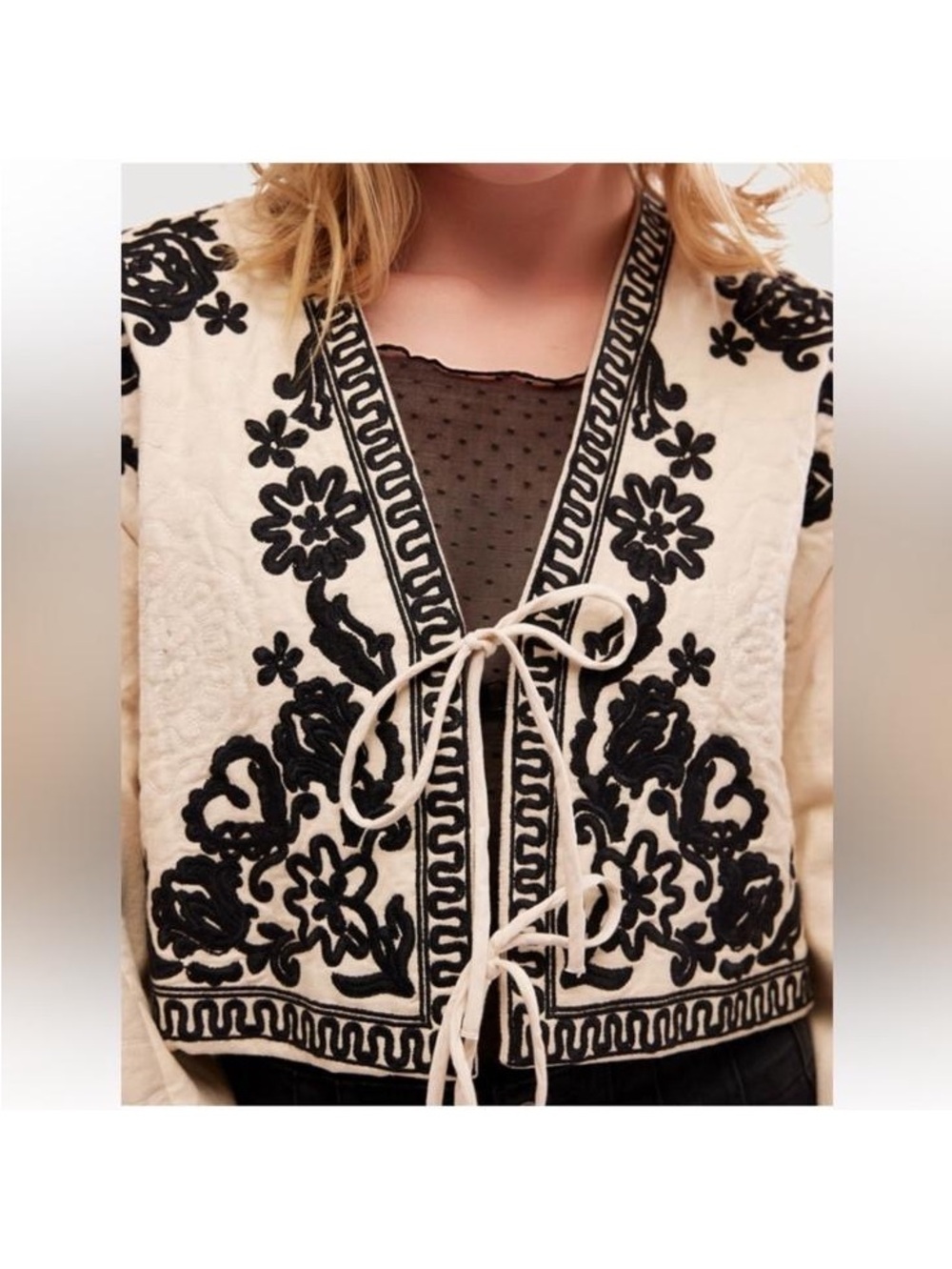 Free people M-L Embroidered Quilted Jacket 🤍 - Picture 3 of 6